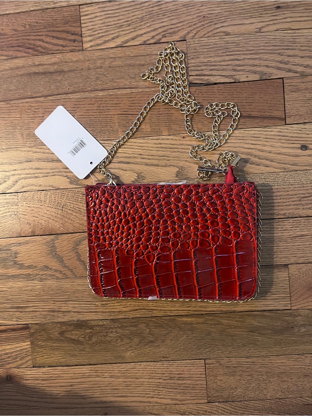 Source Unknown Red Croc-Embossed Crossbody Bag with Gold Chain